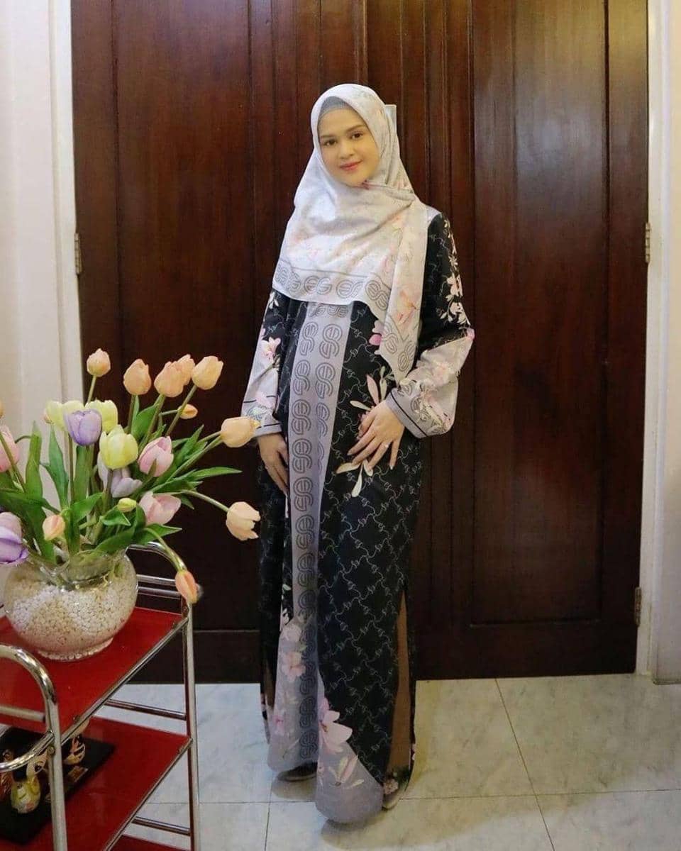 instagram.com/cutmeyriska.official