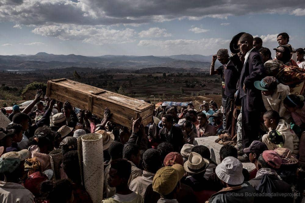 deadandaliveproject.com