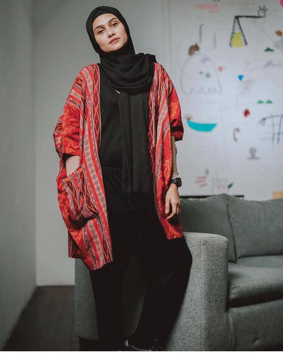 Instagram.com/zeezeeshahab