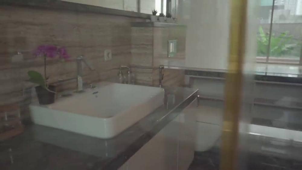 Youtube.com/dewi perssik real