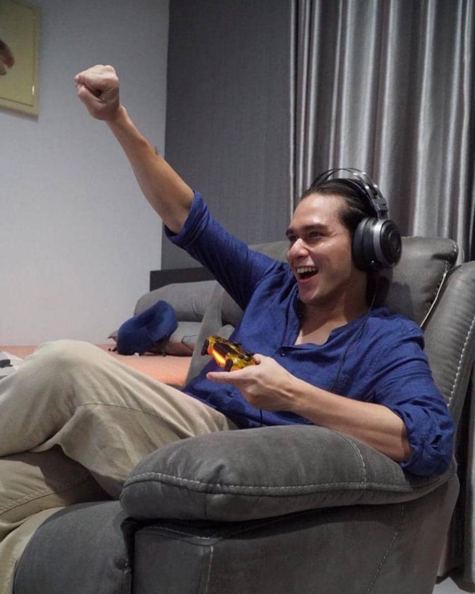 instagram.com/azofrangga