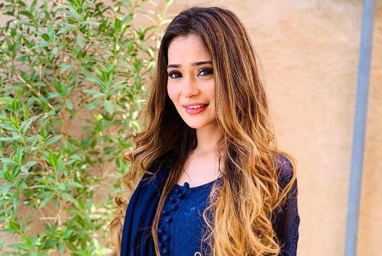 Instagram.com/ssarakhan