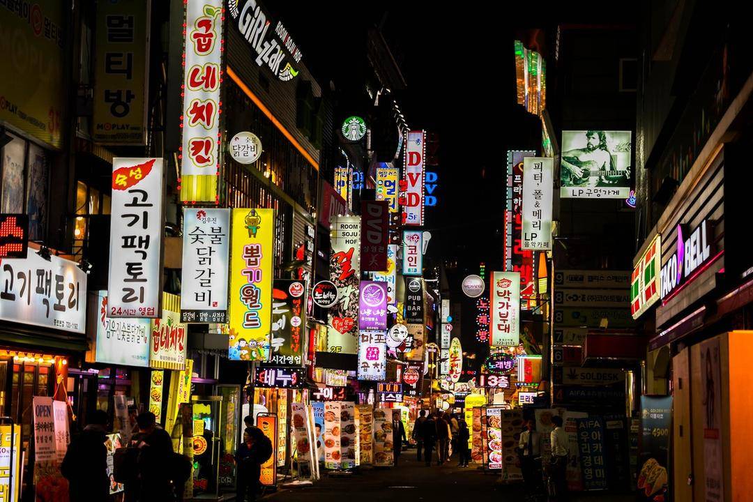 10 Budaya Indonesia Ini Bikin Orang Korea Selatan Terheran-Heran