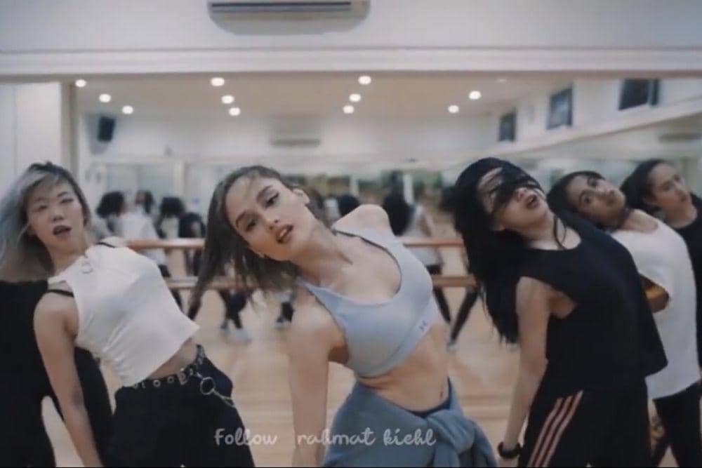 Instagram.com/claurakiehl