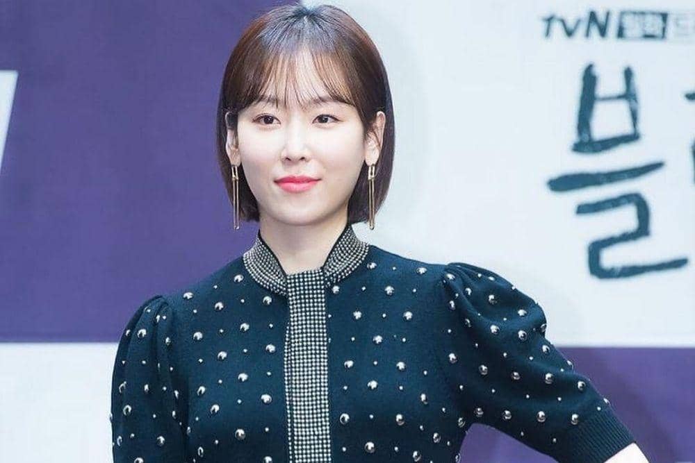 instagram.com/seohyunjin27