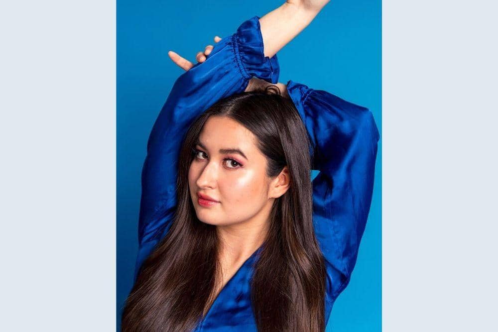 instagram.com/stephaniepoetri