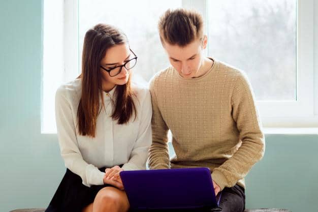 freepik.com/ vitalii_petrushenk