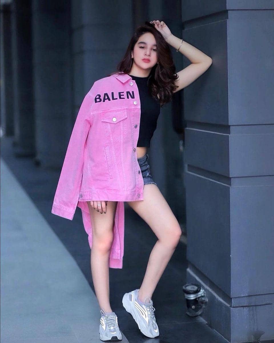 Instagram.com/hanaaaast