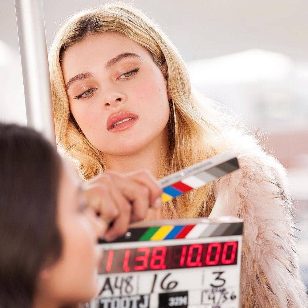 instagram.com/nicolaannepeltz