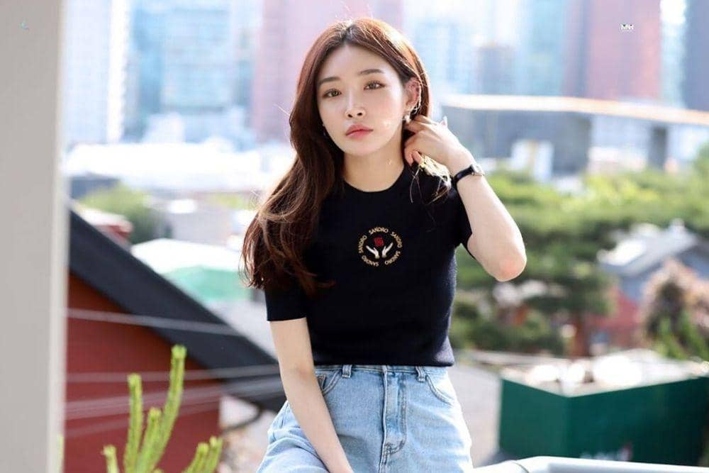 instagram.com/chungha_official