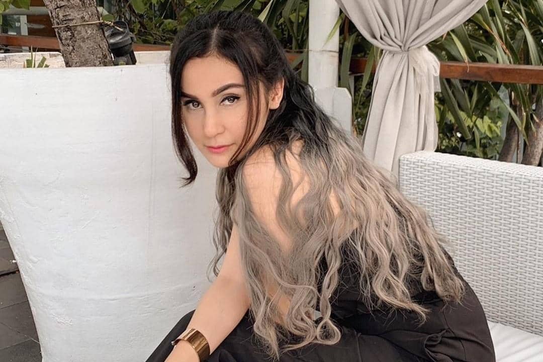 Instagram.com/vicymelanie