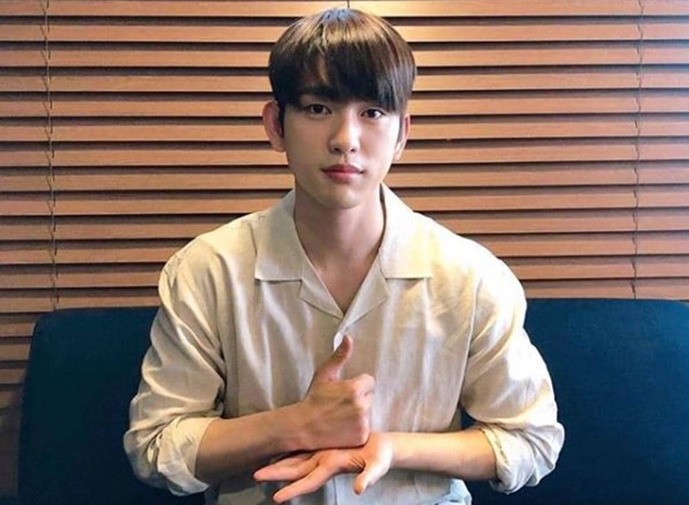 Instagram.com/jinyoung_0922jy