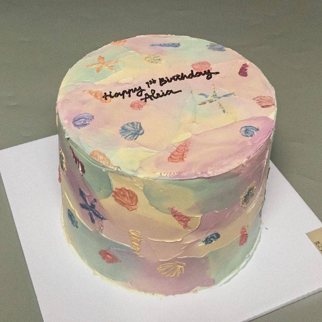 instagram.com/ warmhour__