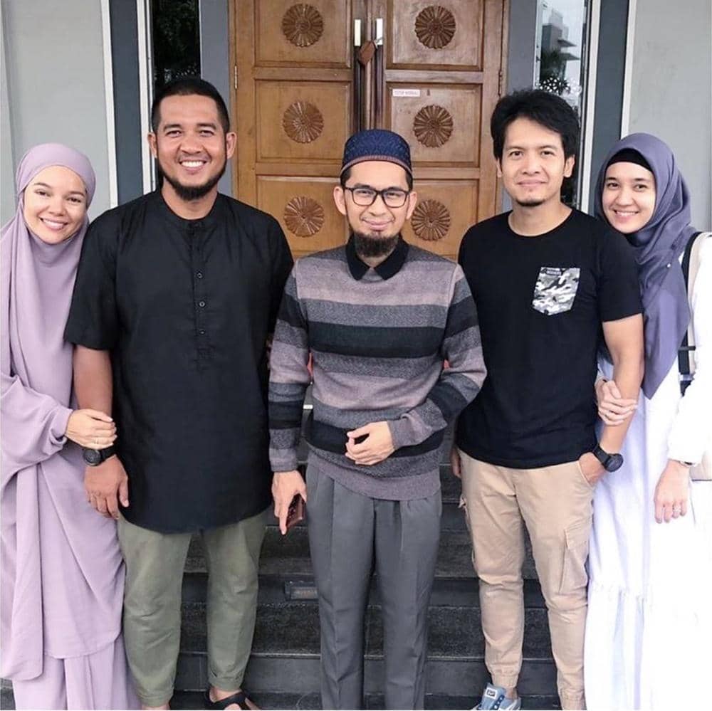 Instagram.com/dhiniaminarti