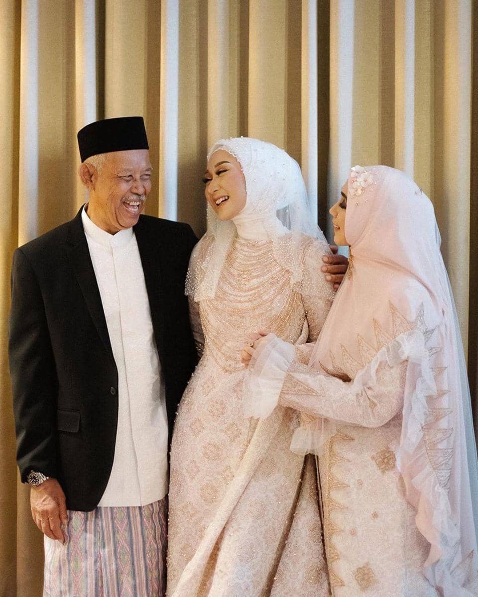 instagram.com/dianpelangi