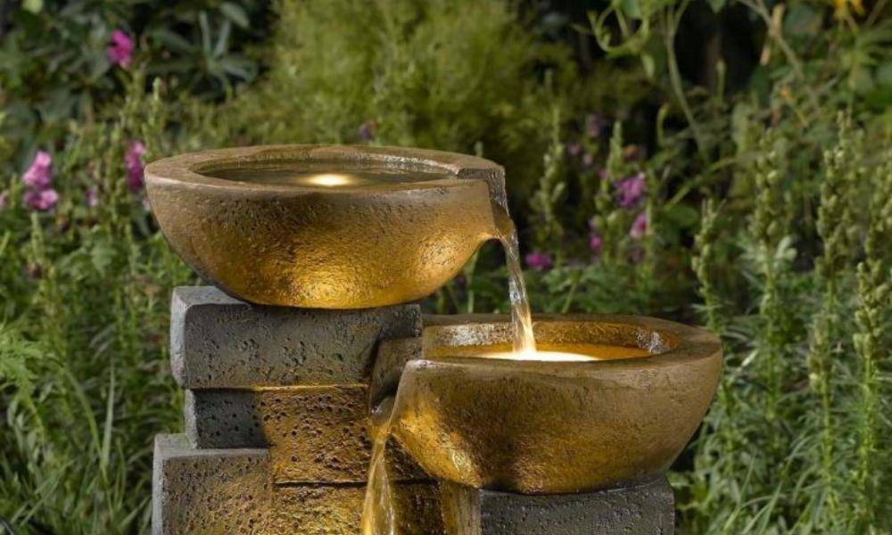 Bikin Sejuk, Ini 9 Inspirasi Desain Air Mancur Minimalis 