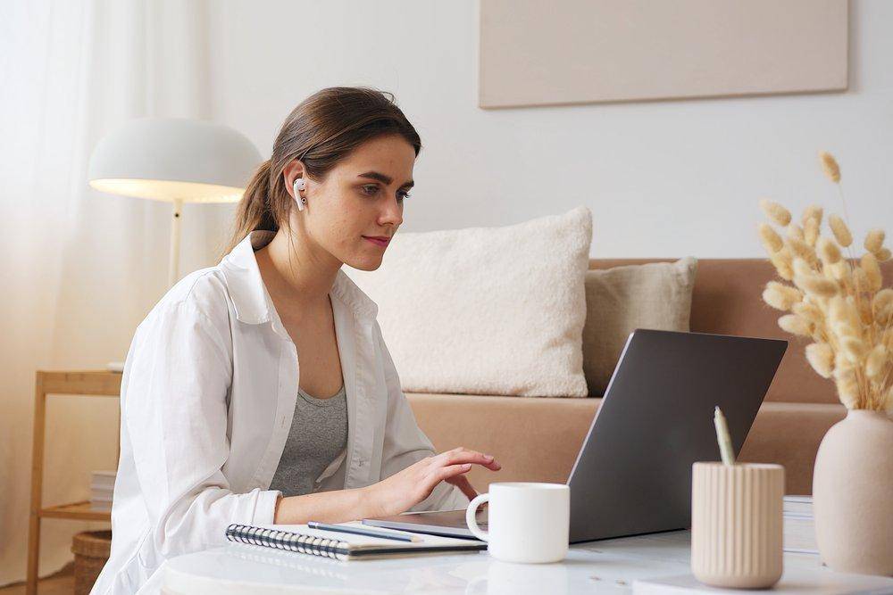 8 Hal Penting Sebelum Membeli Perabotan Secara Online