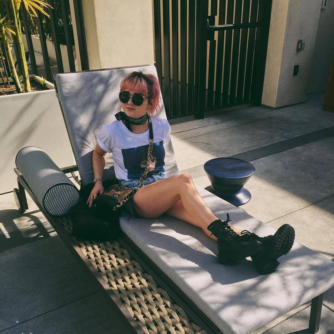 Instagram.com/maisie_williams