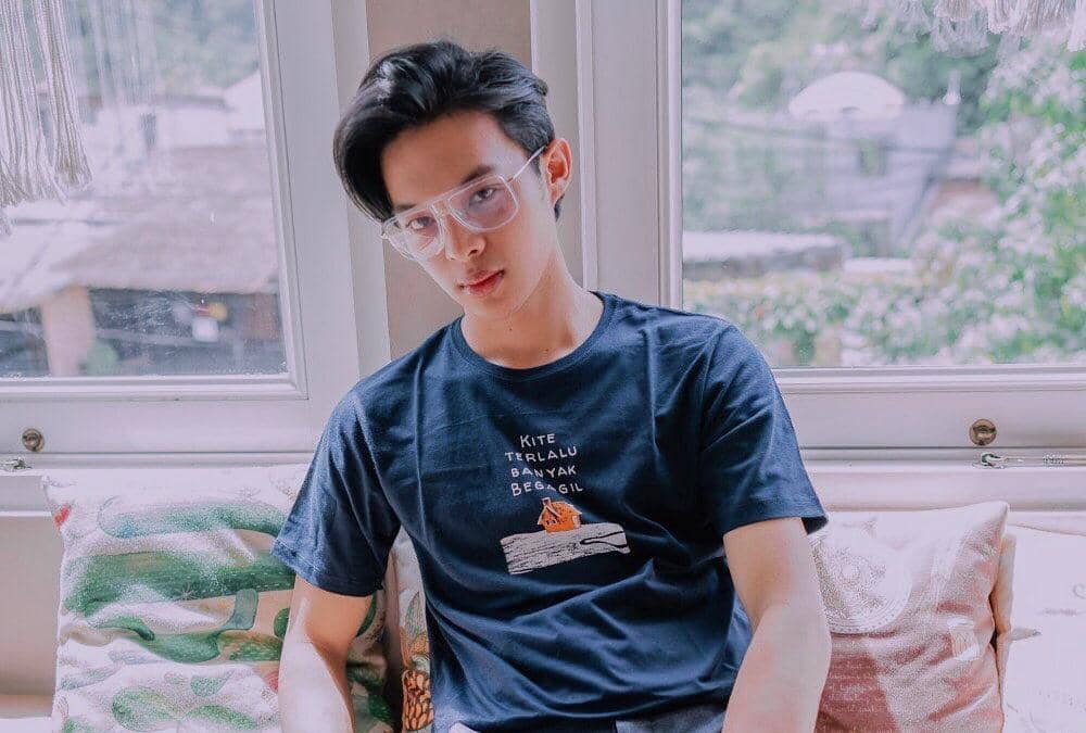 Instagram.com/rey_mbayang