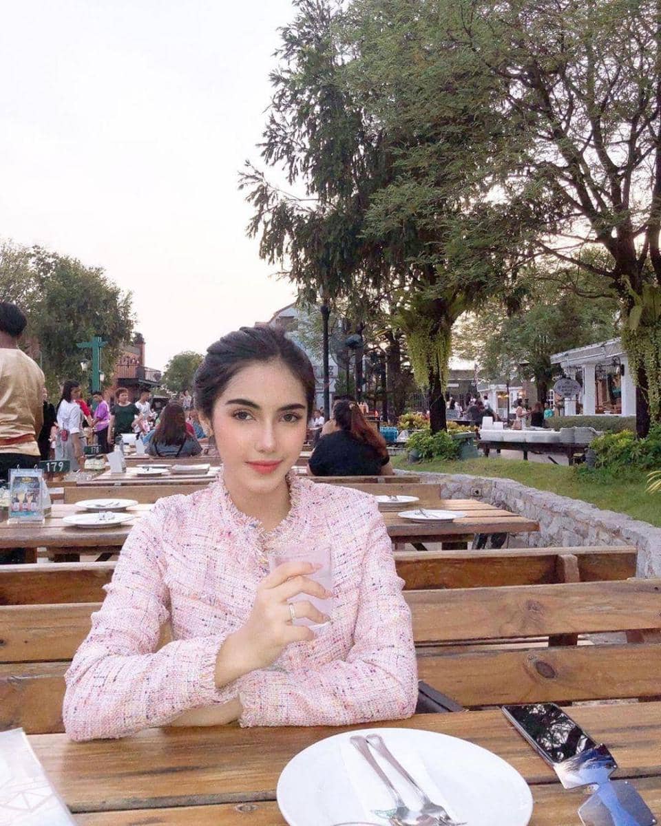 Instagram.com/syahralarez_new