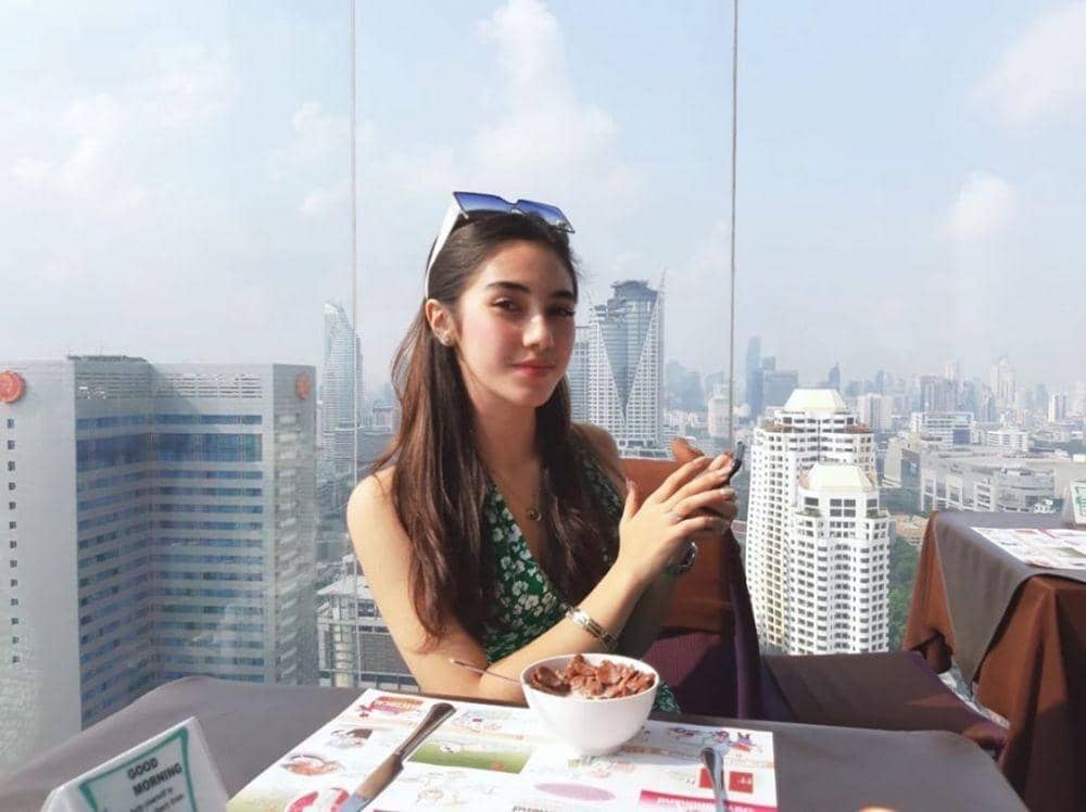 Instagram.com/syahralarez_new