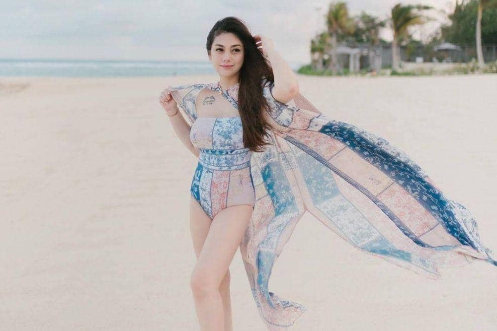 instagram.com/celine_evangelista