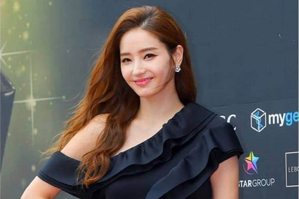 instagram.com/han_chae_young_