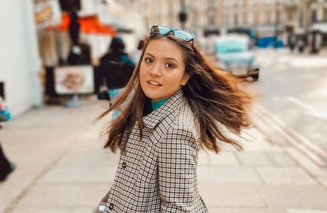 Selain Marsha Aruan, Ini Deretan Foto Pembaptisan Artis Tanah Air