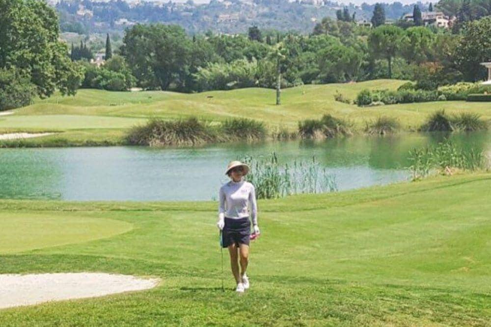 instagram.com/heeae_official