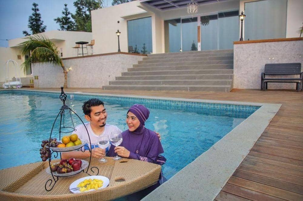 Instagram.com/apriljasmine85