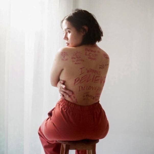 Instagram.com/@neonomora