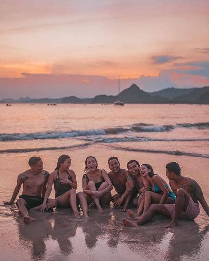 instagram.com/aqsaaswar