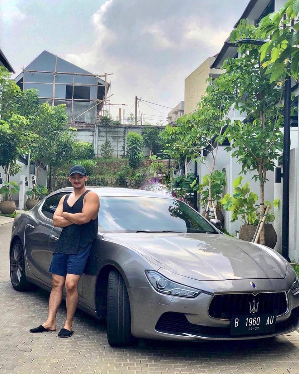 Instagram.com/adriansyah_martin