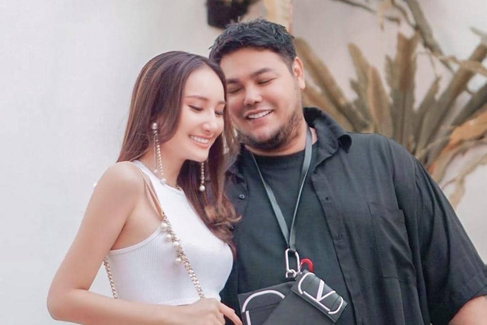 Instagram.com/bellaapriliasant