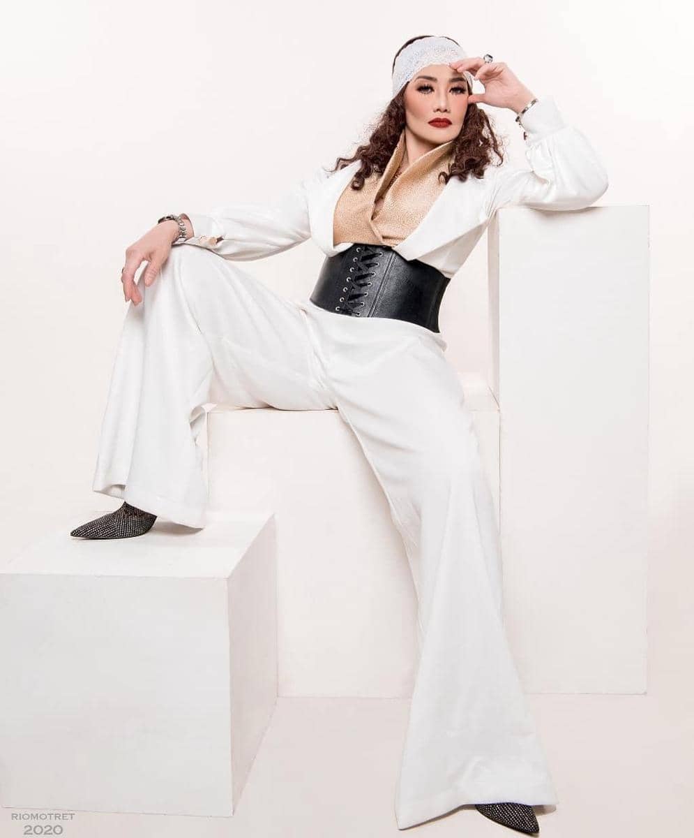 Instagram.com/rezaartameviaofficial