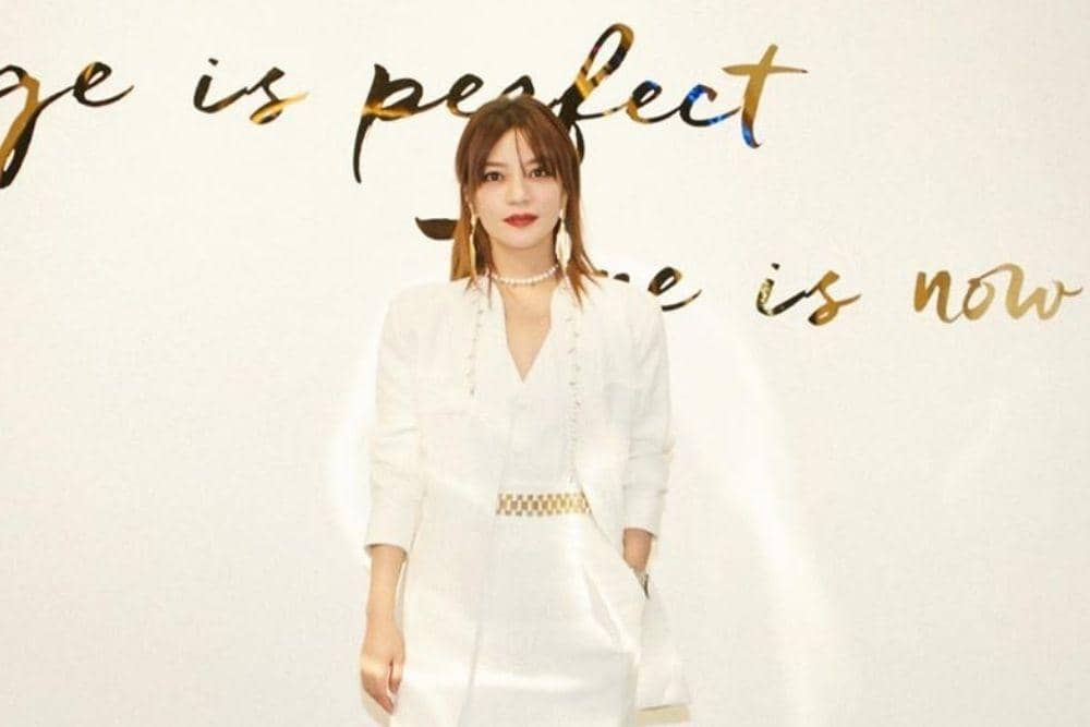 instagram.com/vicki_zhaowei