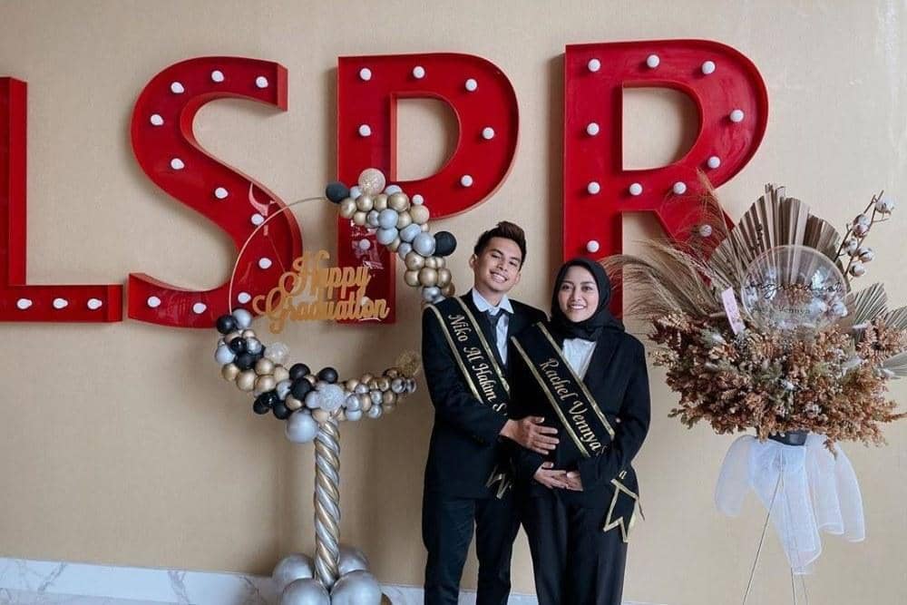 Instagram.com/rachelvennya