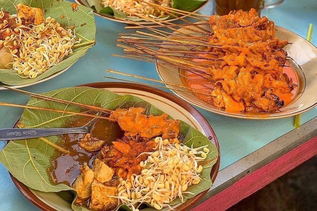 instagram.com/ cecerembangkuliner