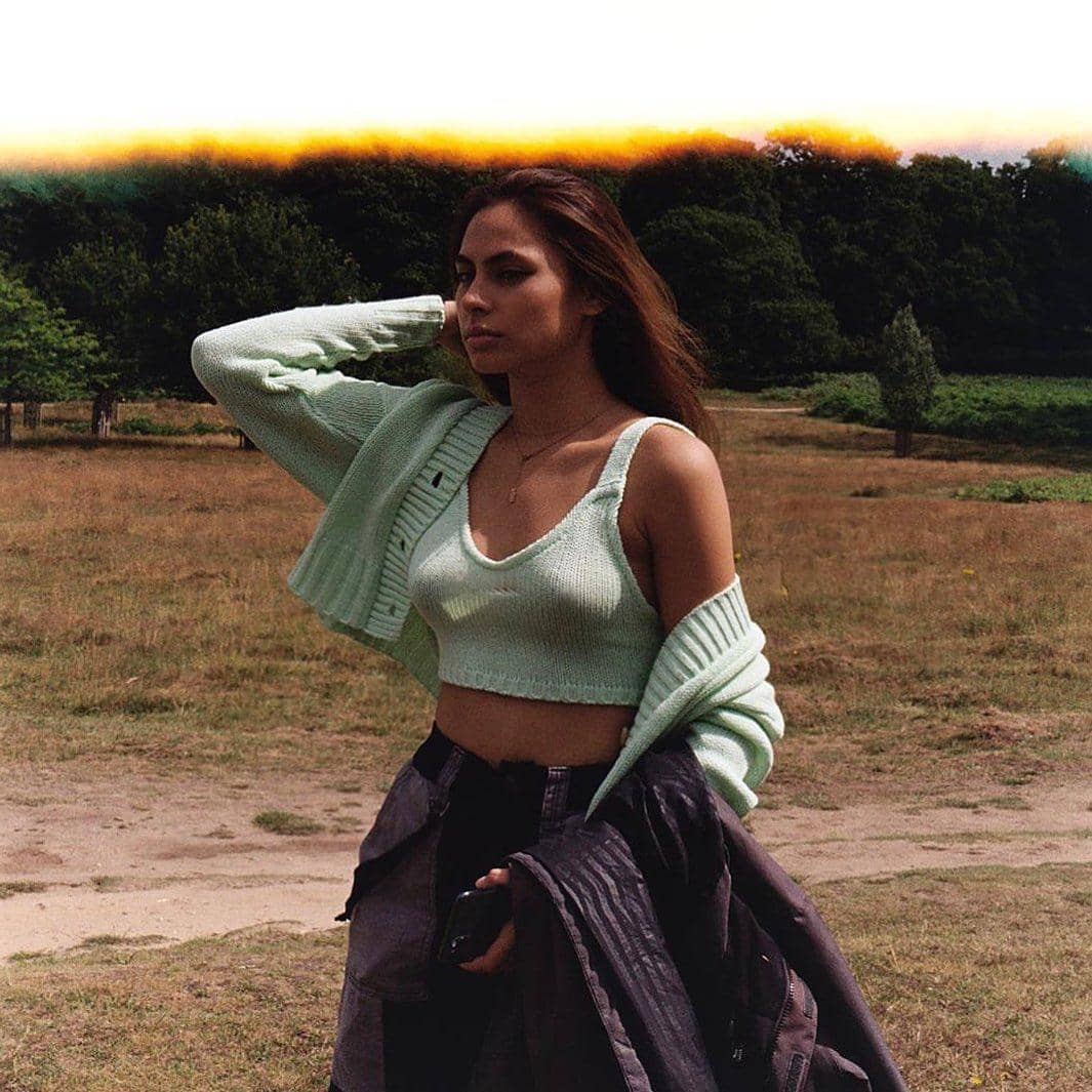 Instagram.com/valerieethomas