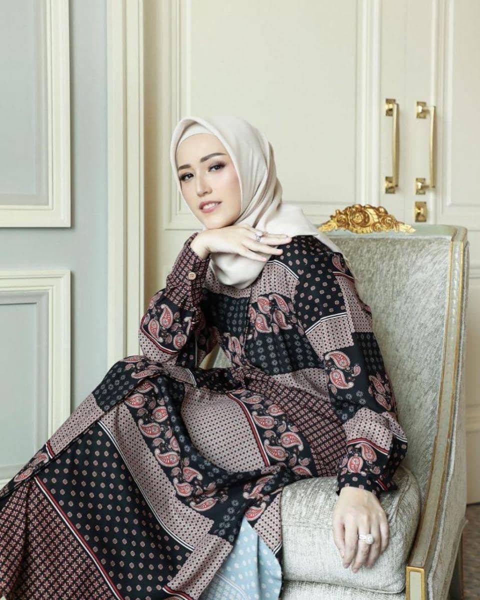 Instagram.com/adeliapasha