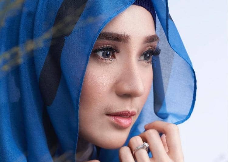 Instagram/dhiniaminarti