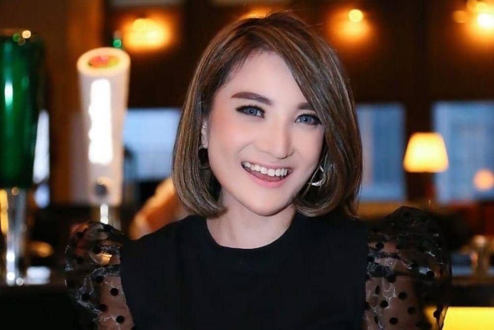 instagram.com/kikiamaliaworld