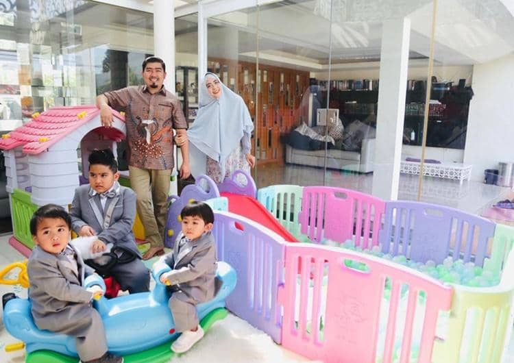 Instagram.com/apriljasmine85