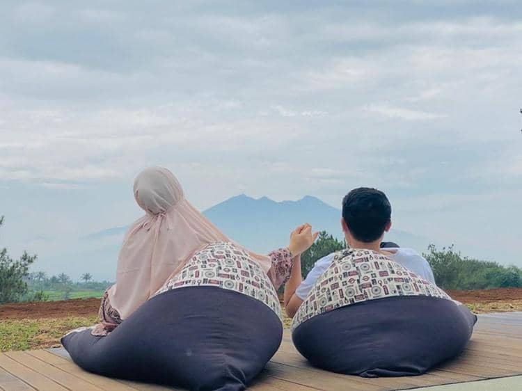 Instagram.com/apriljasmine85