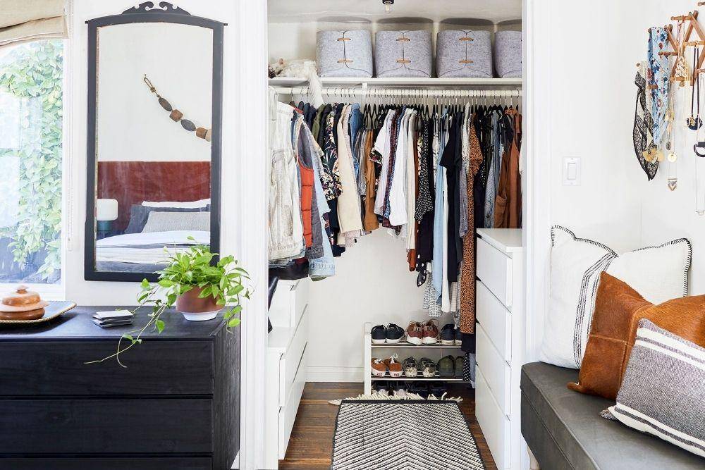 Before & After: 7 Desain Walk-in Closet Sebagai Pengganti Lemari
