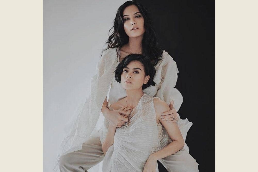 instagram.com/evacelia