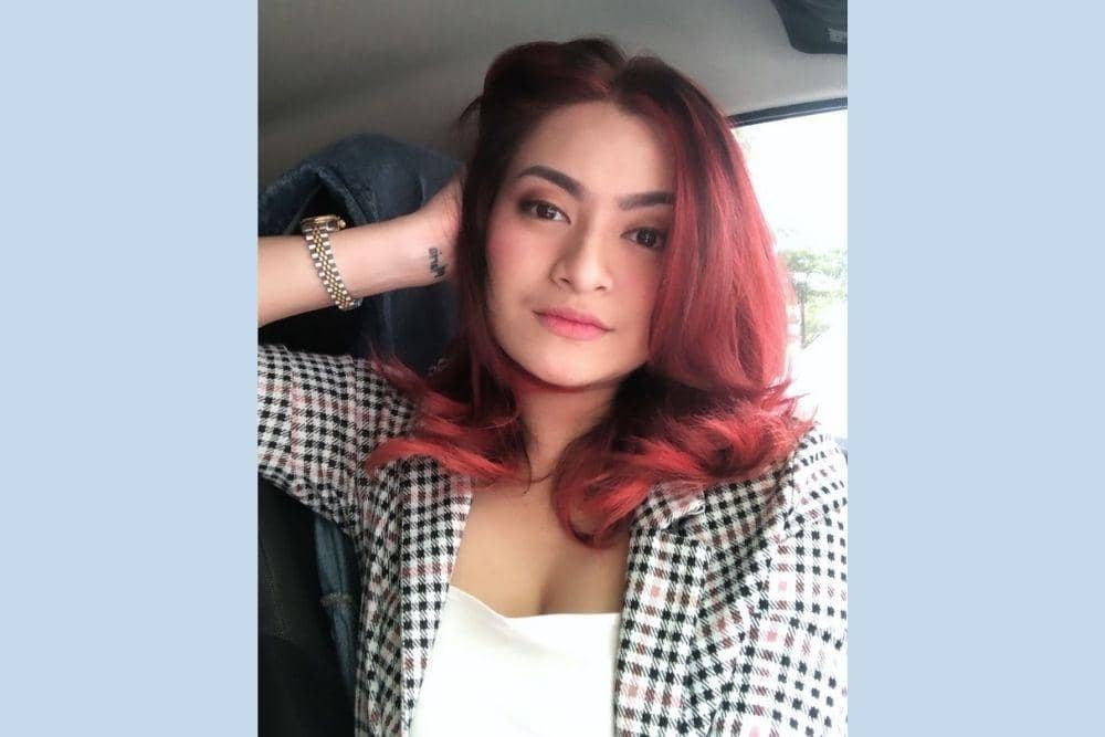 instagram.com/nathalieholscher