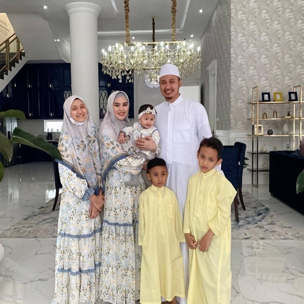 Instagram.com/kartikaputriworld