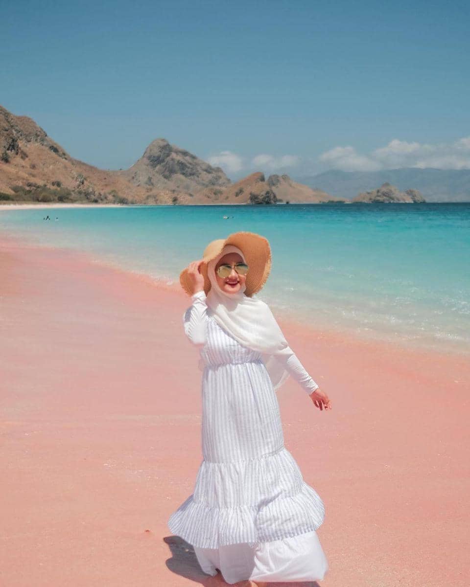 Instagram.com/dindahw