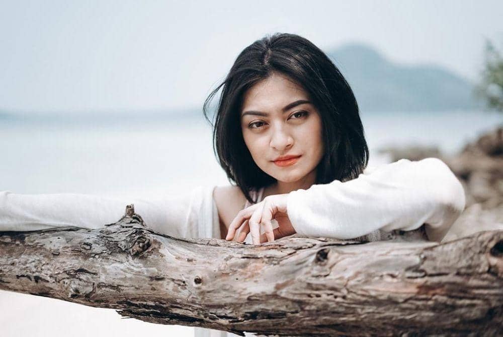 Instagram.com/nathalieholscher